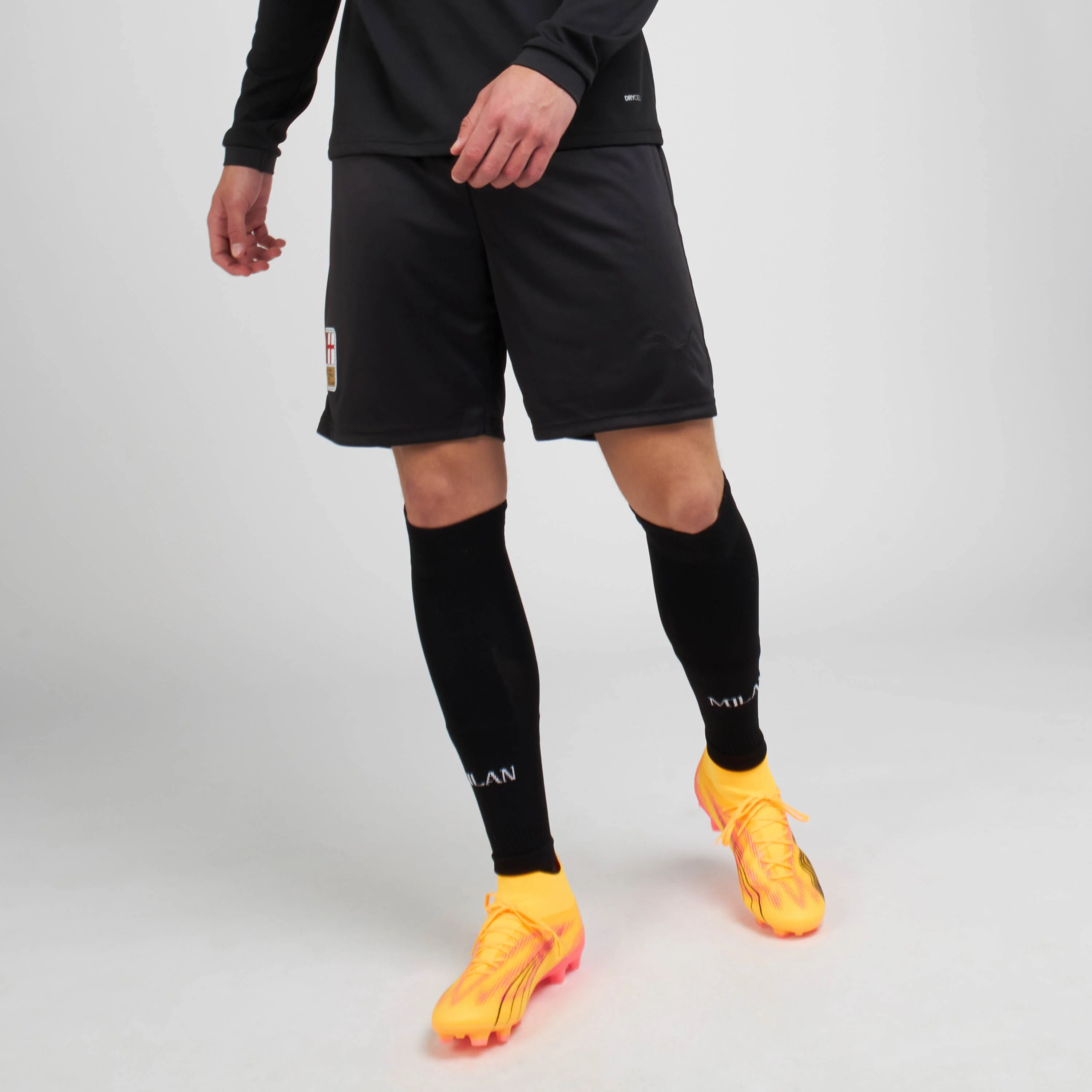 PANTALONCINI PORTIERE MILAN 125° ANNIVERSARIO - Image 3